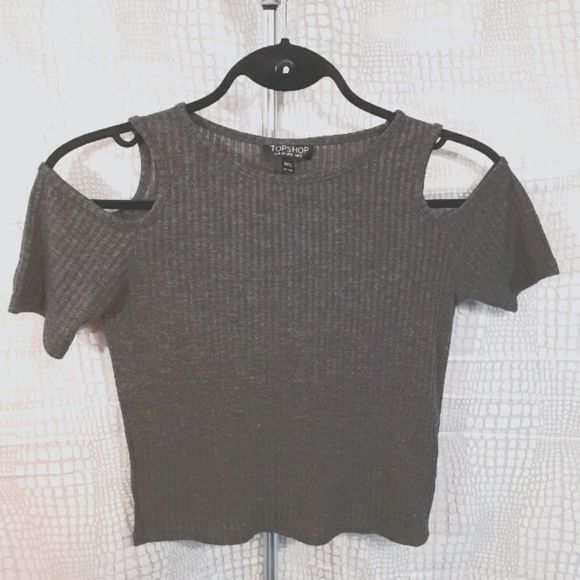 💥3/$25💥TOP SHOP cropped top w/ cutouts - Picture 1 of 4